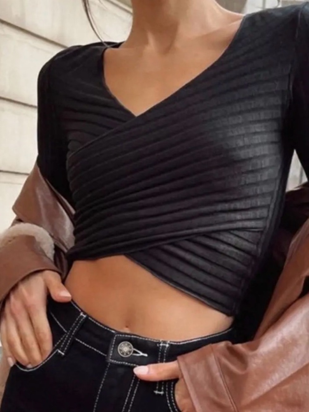 Princess Polly Abigail Crop Top - Picture 3 of 4